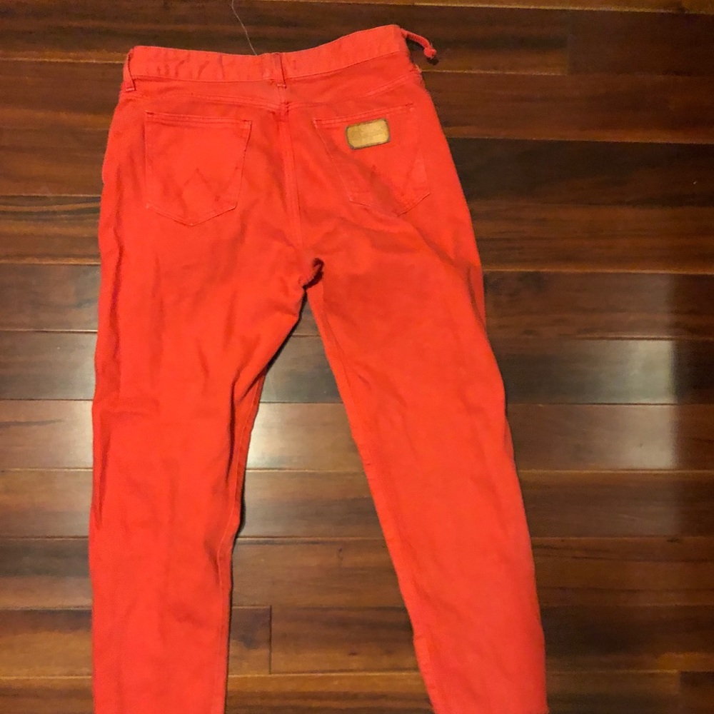 Wrangler coral ankle cropped jeans
